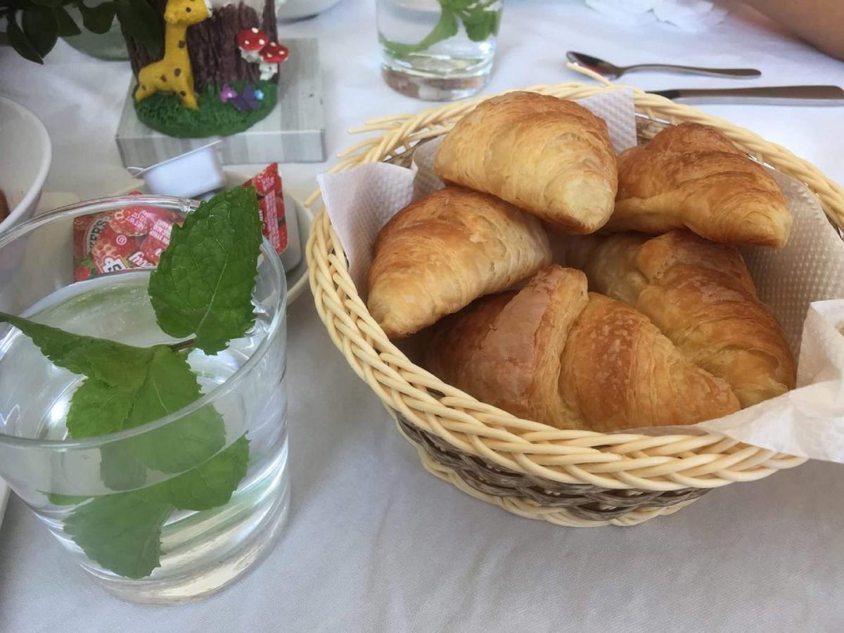 La Fleur Bnb & Restaurant Heng-ch'un Buitenkant foto